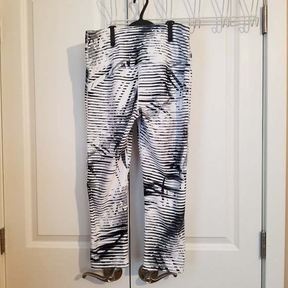 Gap GFast High Rise Capris Black & White Medium - Picture 2 of 3